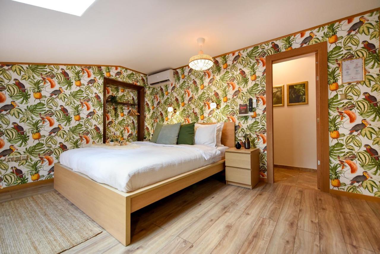 Plants Attic Studio - Best Location - Old Town Bukarest Exteriör bild